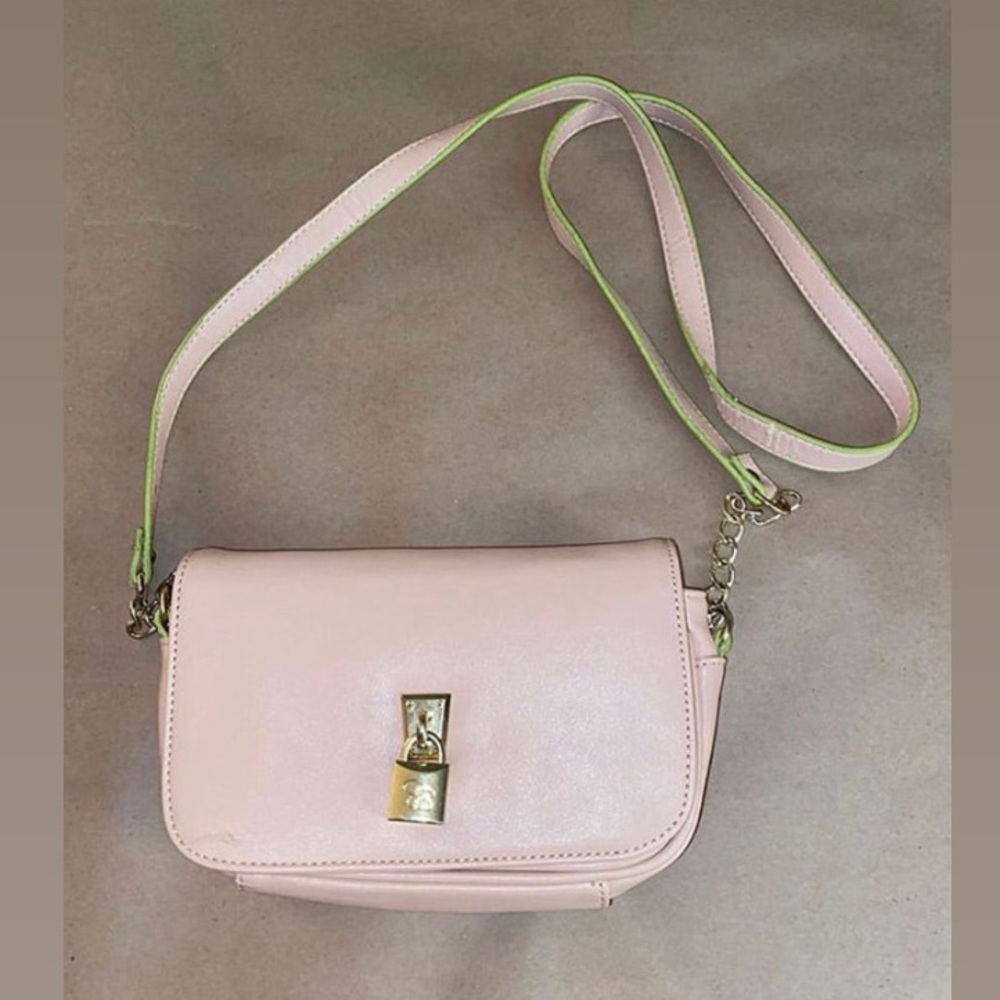 “Jessica Simpson” cross bag/Side bag